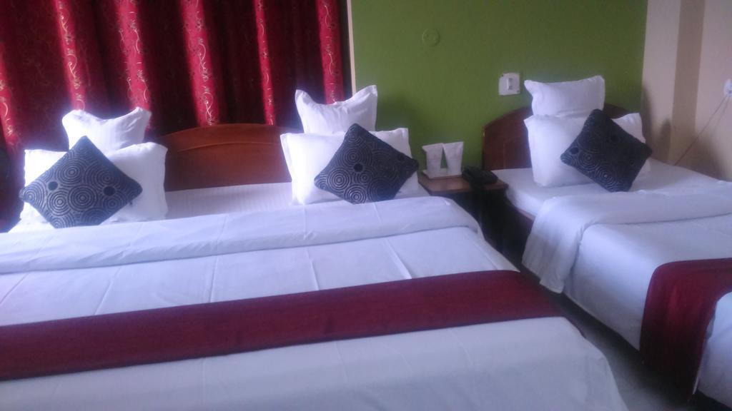 Breeze Hotel Siliguri Pokój zdjęcie