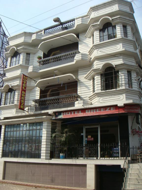 Breeze Hotel Siliguri Zewnętrze zdjęcie